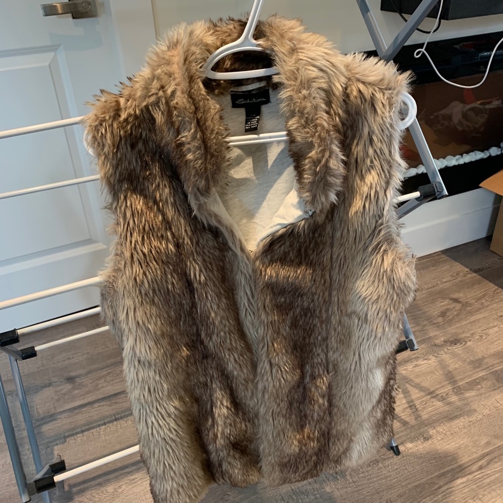 Faux fur vest